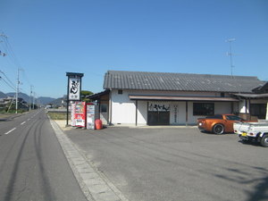 高瀬町　小野うどん店さんで！　　摩訶不思議(＠_＠;)