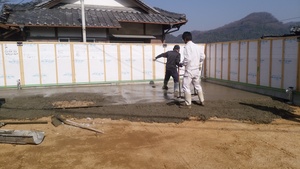知らなかった(゜-゜)　　　現場近くの老舗うどん店